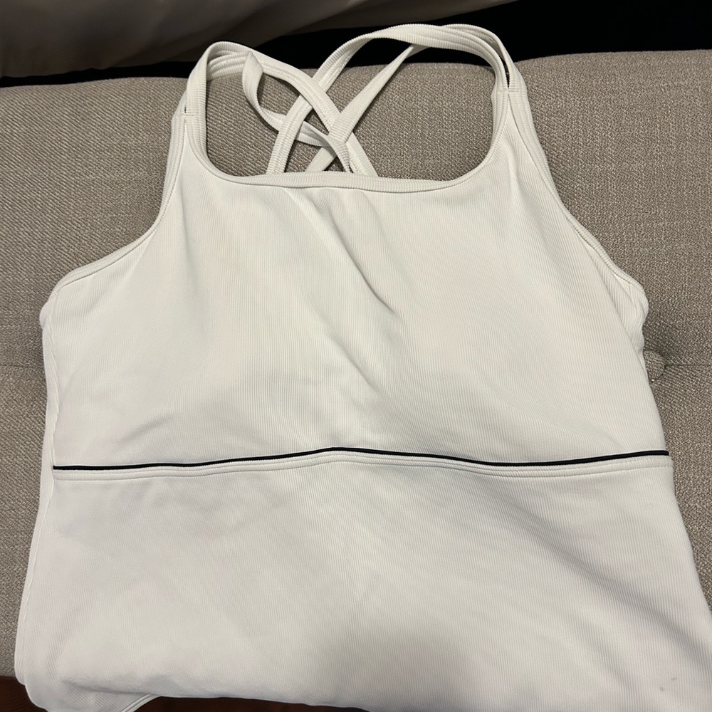 Athletic tank with built in-bra tops, similar to Alo yoga